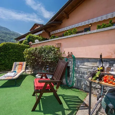 Sleeps 6