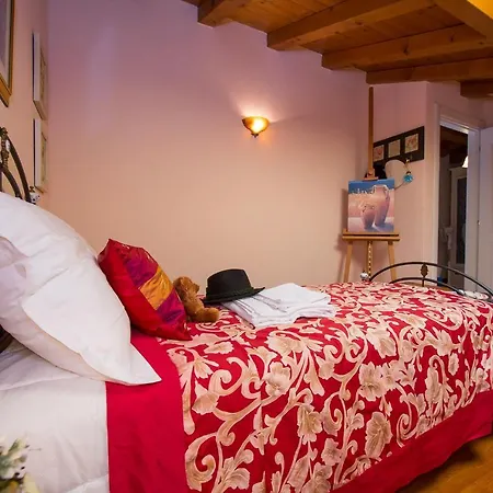 Villa Sleeps 6 Menaggio