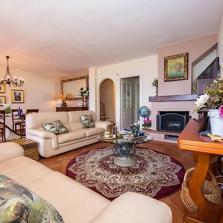 Sleeps 6 Villa