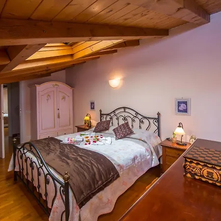 Sleeps 6 * Menaggio